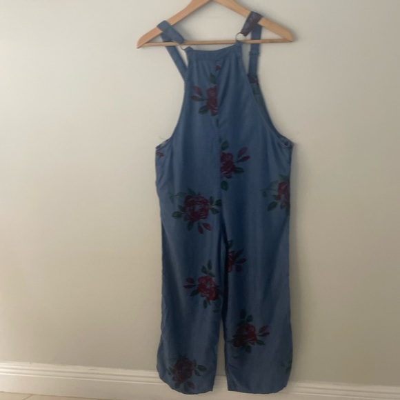 Amuse Society Rioja Chambray Overalls - Picture 2 of 10